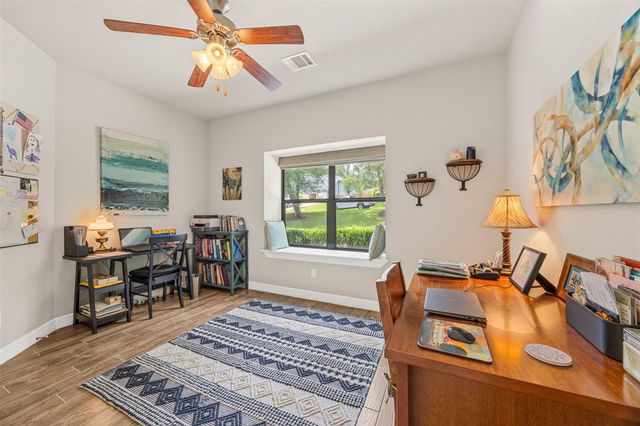 706 Overbrook Drive, Huntsville, TX 77340
