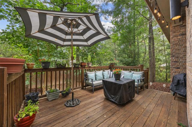 706 Overbrook Drive, Huntsville, TX 77340