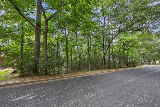 706 Overbrook Drive, Huntsville, TX 77340