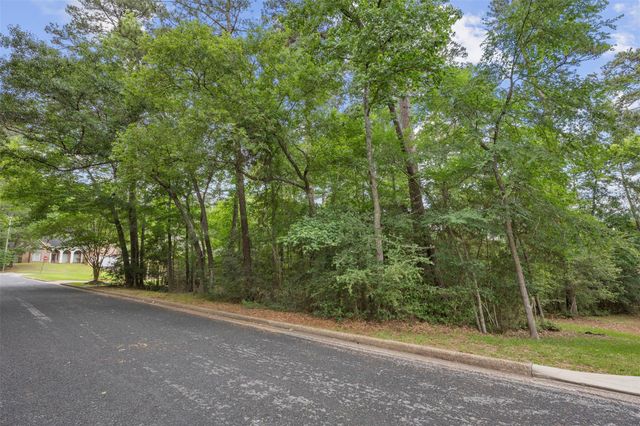 706 Overbrook Drive, Huntsville, TX 77340
