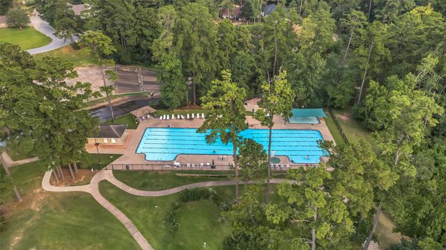 706 Overbrook Drive, Huntsville, TX 77340
