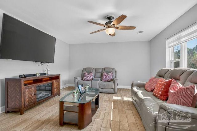 8940 Indian Ford Rd, Milton, FL 32570