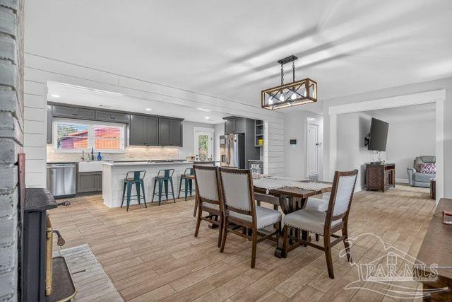 8940 Indian Ford Rd, Milton, FL 32570