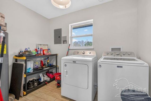 8940 Indian Ford Rd, Milton, FL 32570