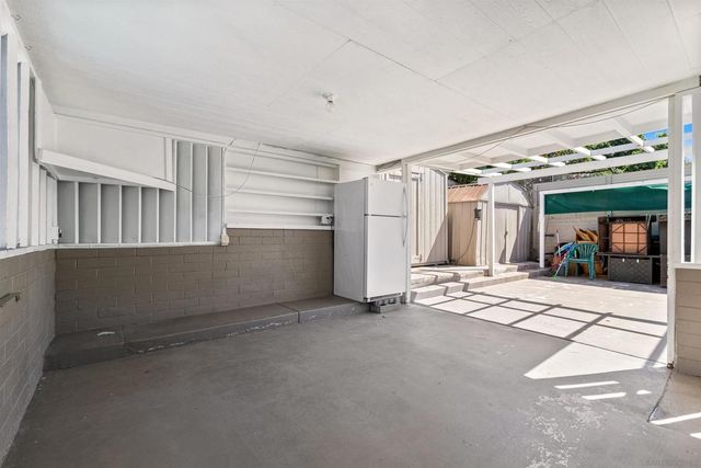 3979 Aragon Dr, San Diego, CA 92115