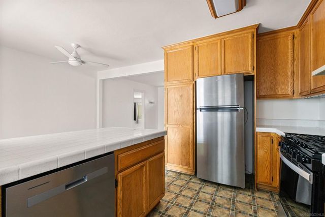 3979 Aragon Dr, San Diego, CA 92115