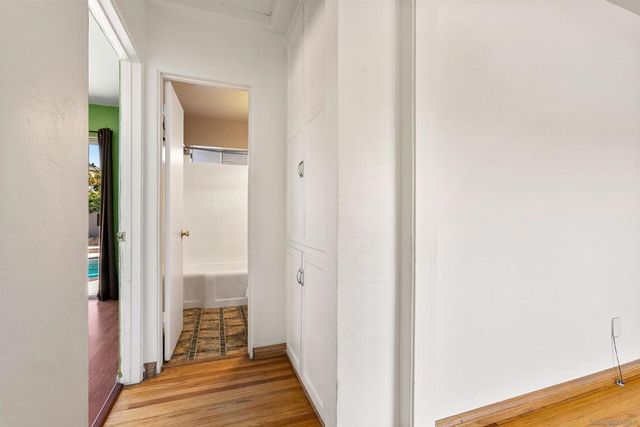 3979 Aragon Dr, San Diego, CA 92115