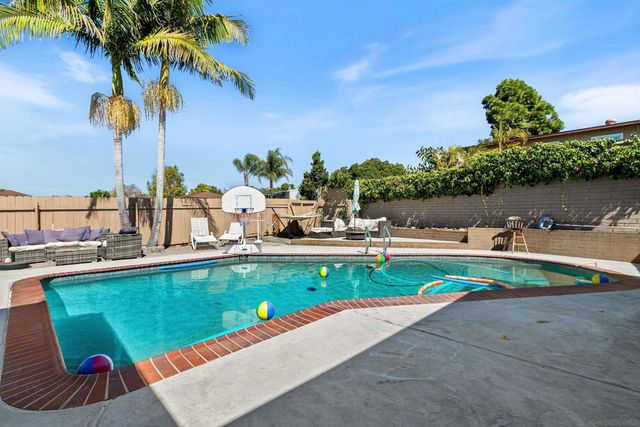 3979 Aragon Dr, San Diego, CA 92115