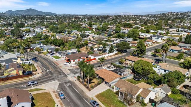 3979 Aragon Dr, San Diego, CA 92115