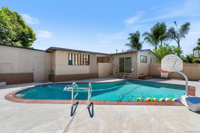3979 Aragon Dr, San Diego, CA 92115