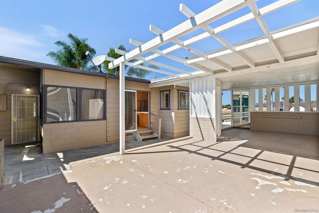 3979 Aragon Dr, San Diego, CA 92115