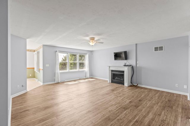 151 OVERVIEW CIR E, Red Lion, PA 17356