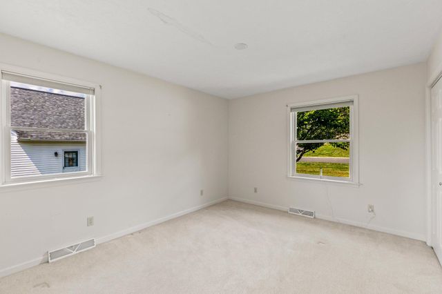 151 OVERVIEW CIR E, Red Lion, PA 17356
