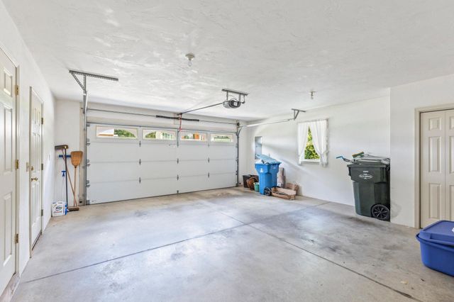151 OVERVIEW CIR E, Red Lion, PA 17356