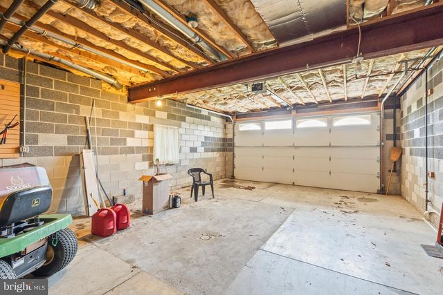 151 OVERVIEW CIR E, Red Lion, PA 17356