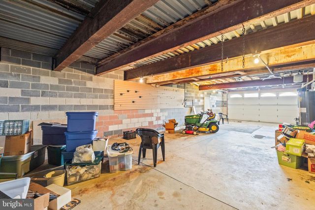 151 OVERVIEW CIR E, Red Lion, PA 17356