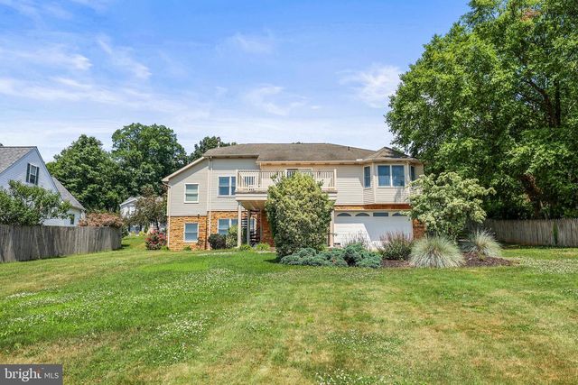 151 OVERVIEW CIR E, Red Lion, PA 17356