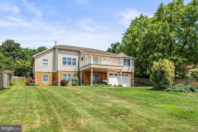 151 OVERVIEW CIR E, Red Lion, PA 17356