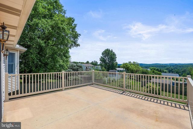 151 OVERVIEW CIR E, Red Lion, PA 17356