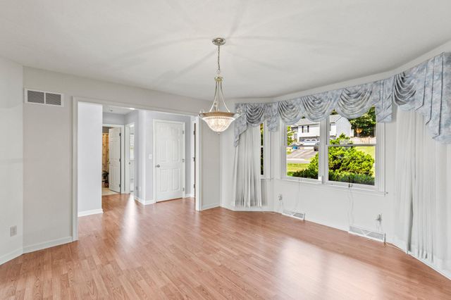 151 OVERVIEW CIR E, Red Lion, PA 17356