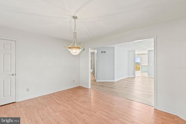 151 OVERVIEW CIR E, Red Lion, PA 17356