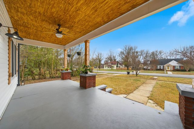 504 N Washington St, Tullahoma, TN 37388