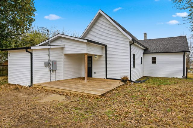 504 N Washington St, Tullahoma, TN 37388