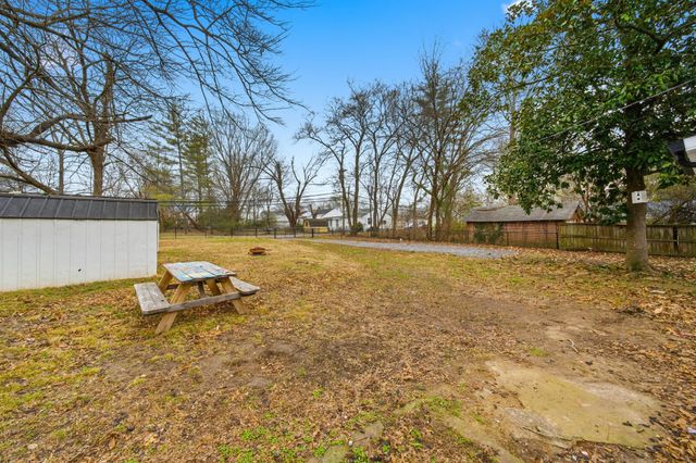 504 N Washington St, Tullahoma, TN 37388