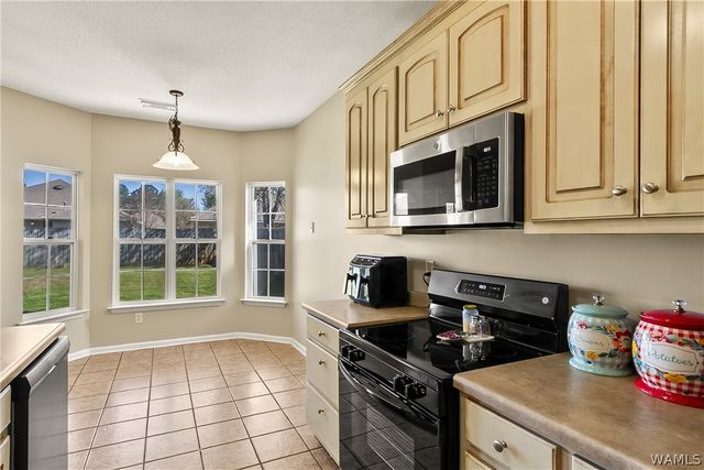 4932 Ross, Northport, AL 35475