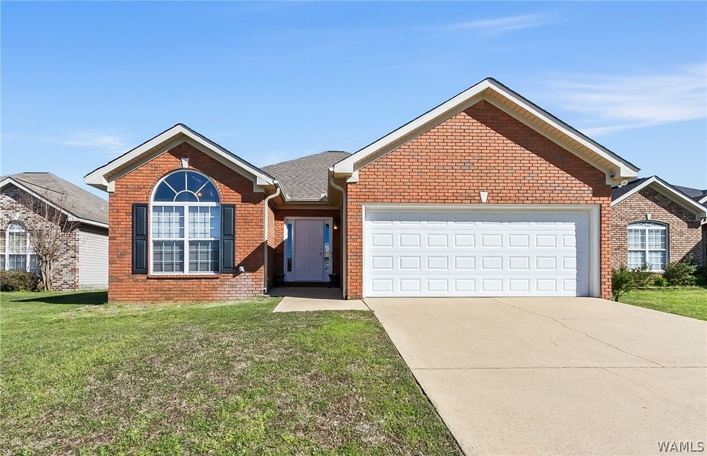 4932 Ross, Northport, AL 35475