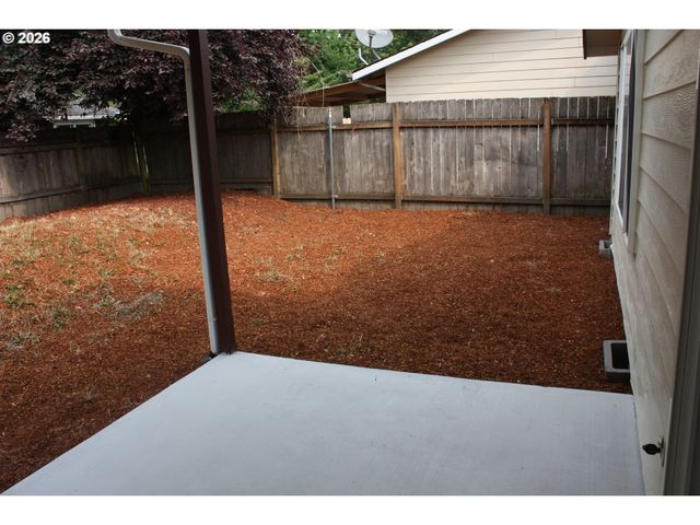 1833 Ne BARBERRY Dr, Hillsboro, OR 97124