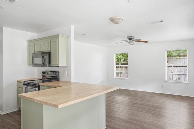 604 S Maxey Street, Sherman, TX 75090