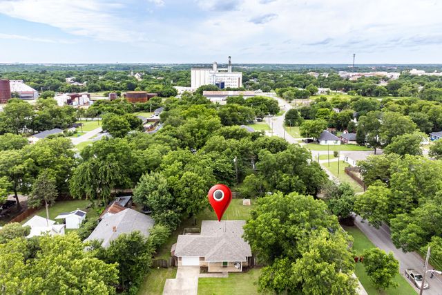 604 S Maxey Street, Sherman, TX 75090