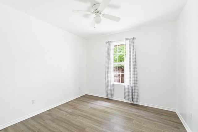 604 S Maxey Street, Sherman, TX 75090