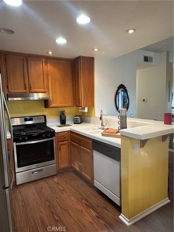 21245 Camelia 27, Lake Forest, CA 92630