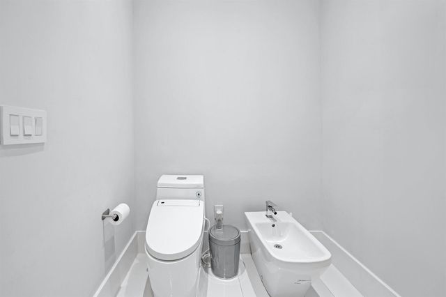 11350 NW 8th Street, Plantation, FL 33325