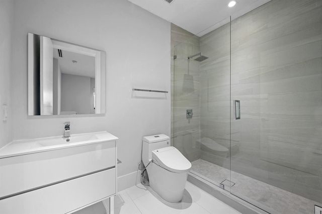11350 NW 8th Street, Plantation, FL 33325