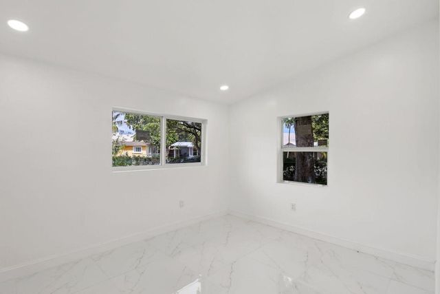 1530 NW 18th Court, Fort Lauderdale, FL 33311