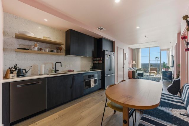 48 East Ave 1607, Austin, TX 78701