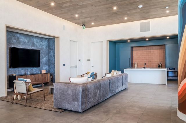 48 East Ave 1607, Austin, TX 78701