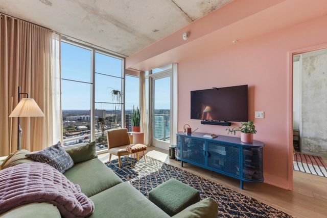 48 East Ave 1607, Austin, TX 78701