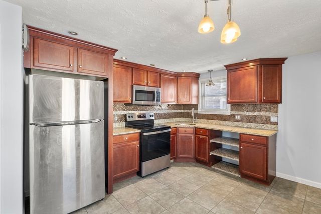 28 Frost Ave, Brockton, MA 02301