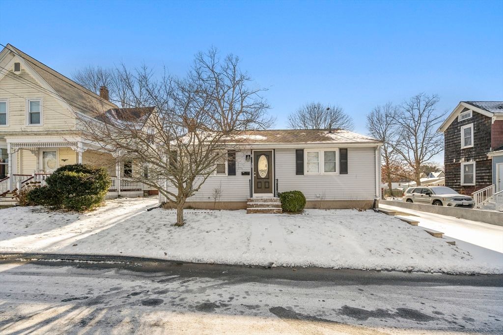 28 Frost Ave, Brockton, MA 02301