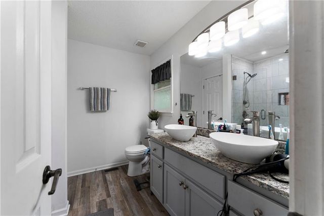 12 Graystone Drive, White, GA 30184