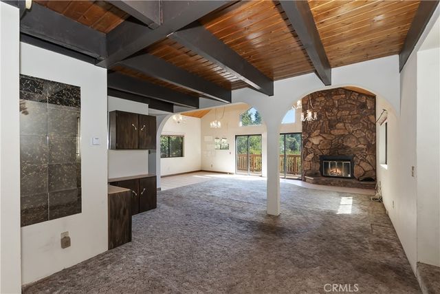 688 Arth Drive, Crestline, CA 92325