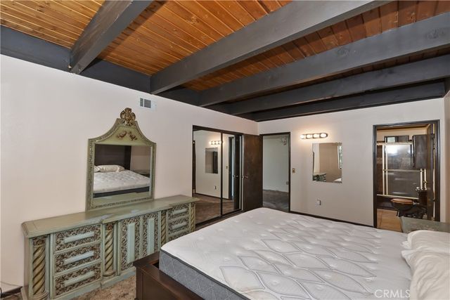 688 Arth Drive, Crestline, CA 92325