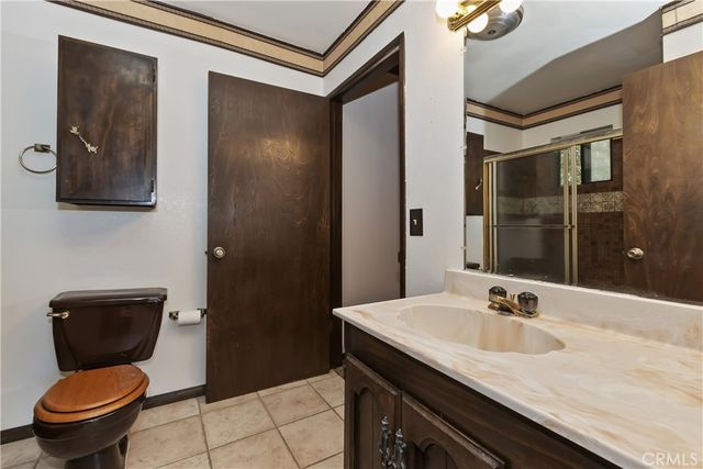 688 Arth Drive, Crestline, CA 92325