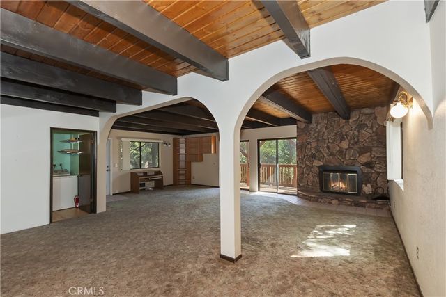 688 Arth Drive, Crestline, CA 92325