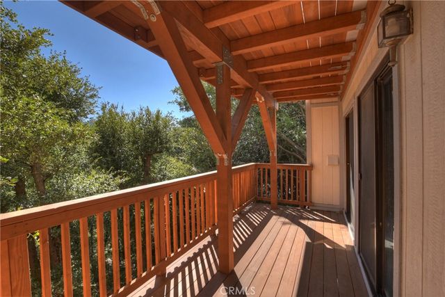 688 Arth Drive, Crestline, CA 92325