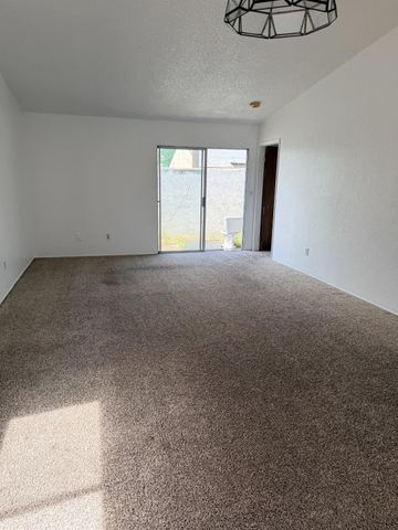 158 E Grant Line Rd, Tracy, CA 95376